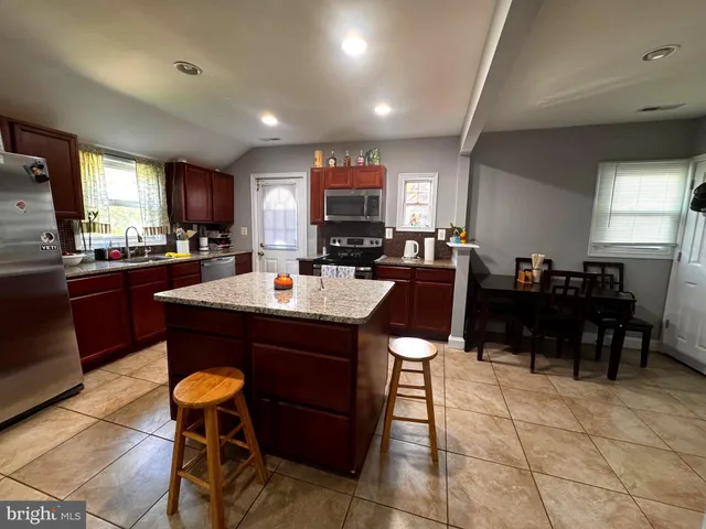 $340,000 | 4010 73rd Avenue, Hyattsville, MD 20784