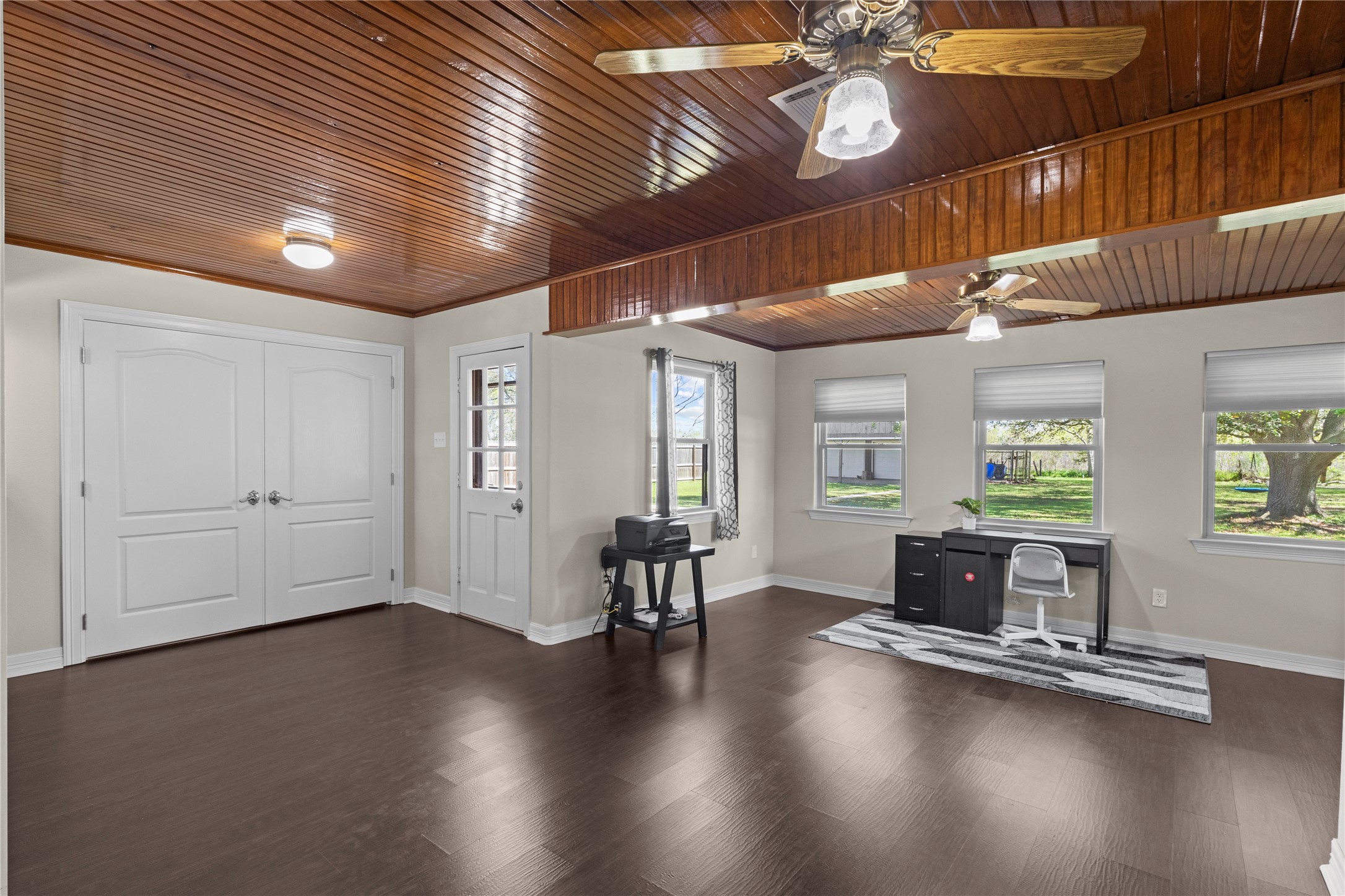 11546 Davidson Road Beaumont, TX 77705 - Photo 12 of 40 a view of a livingroom with furniture wooden floor and windows