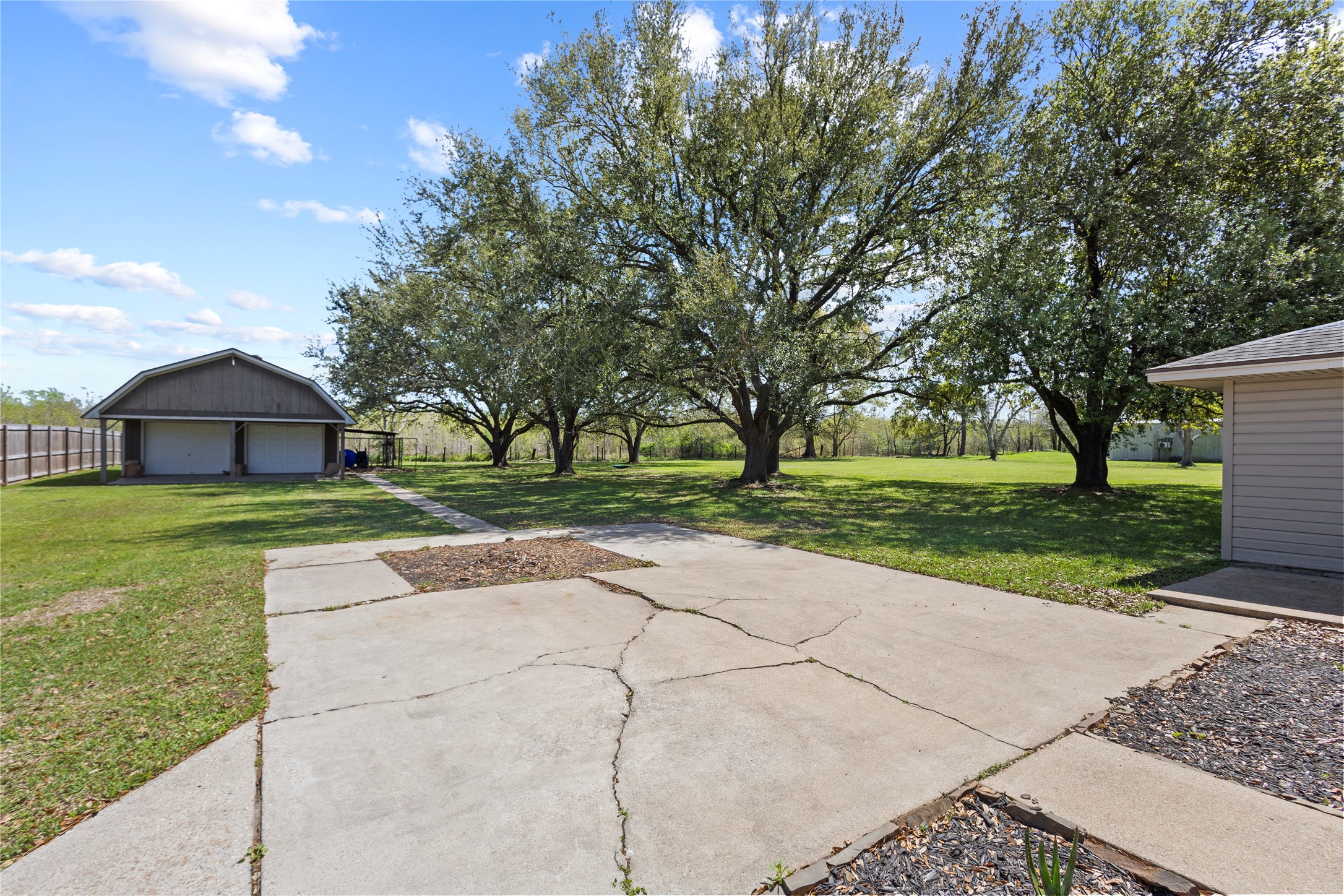 11546 Davidson Road Beaumont, TX 77705 - Photo 35 of 40 a view of a house with a yard