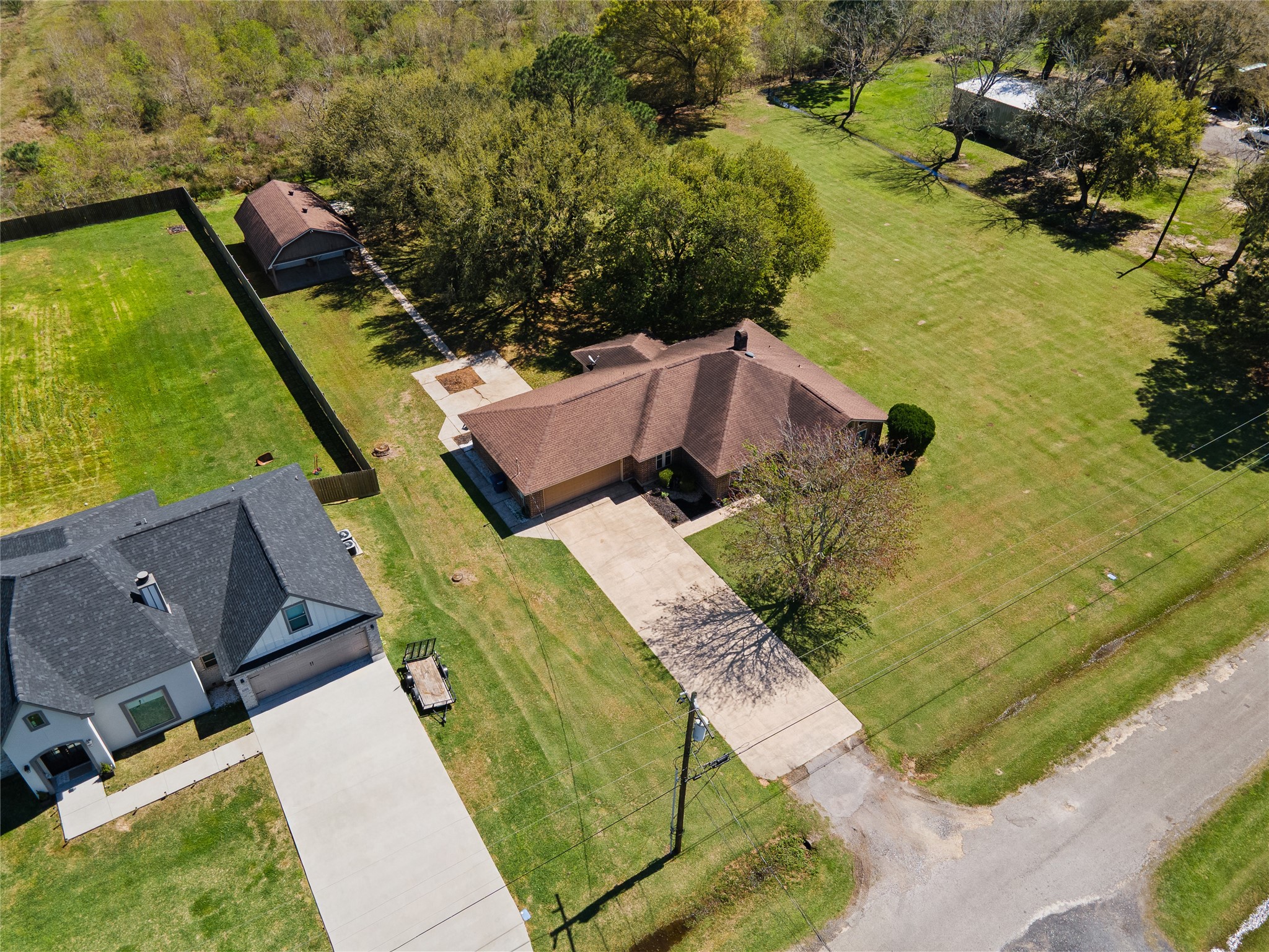 11546 Davidson Road Beaumont, TX 77705 - Photo 38 of 40 an aerial view of a house with a ocean view