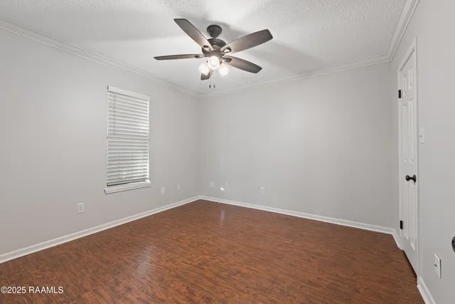 $1,700 | 115 Meadow Glen Drive, Youngsville, LA 70592