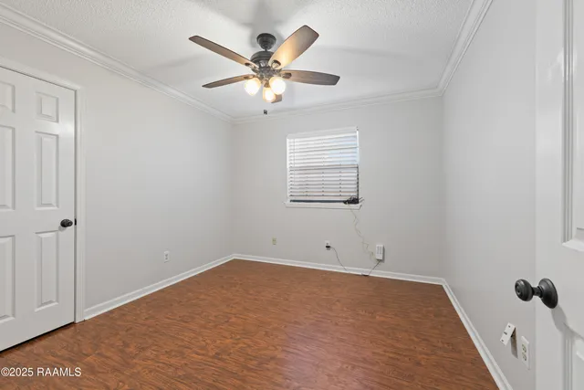 $1,700 | 115 Meadow Glen Drive, Youngsville, LA 70592