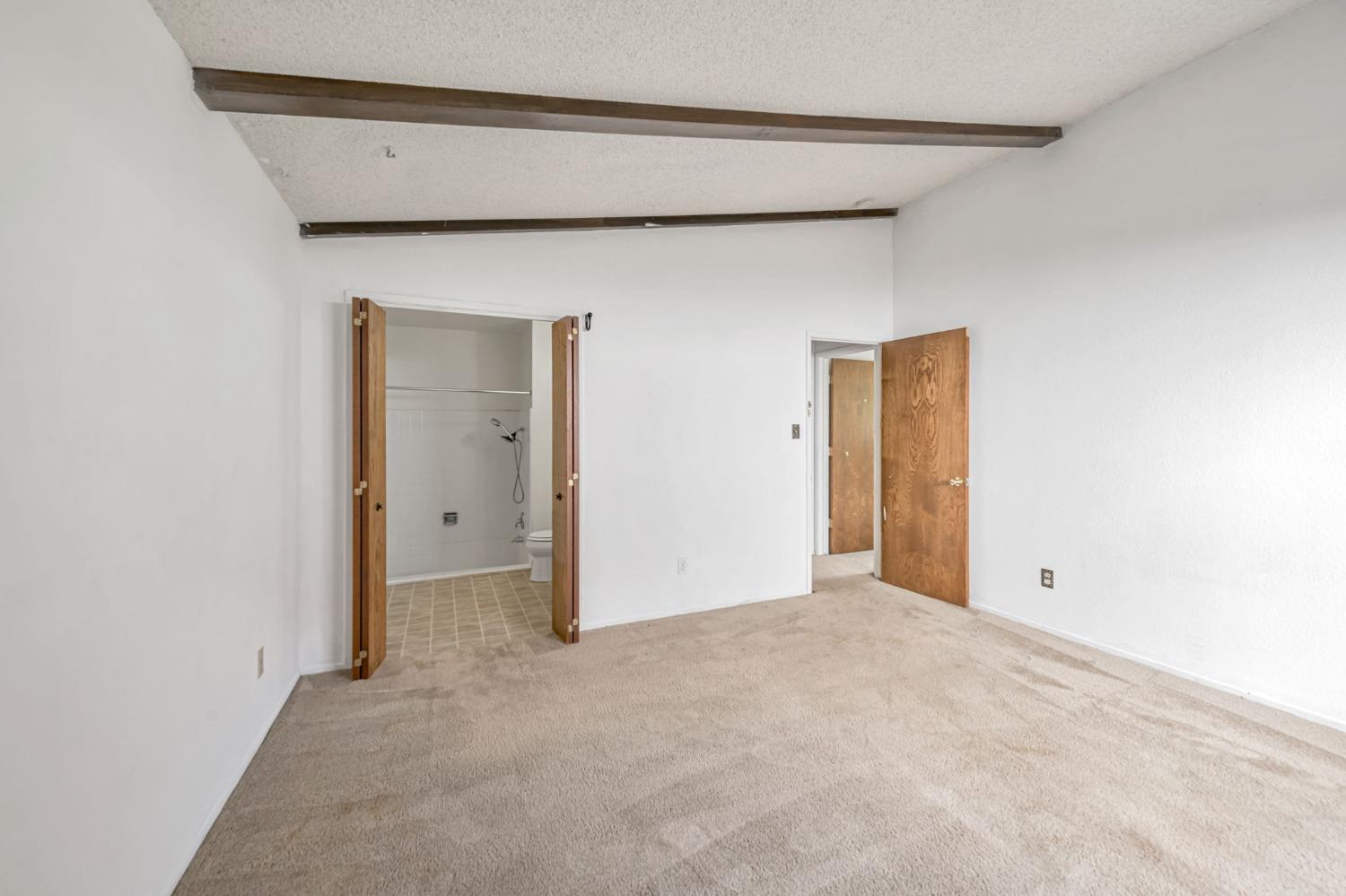 7822 Tamara Drive Fair Oaks, CA 95628 - Photo 14 of 28 a view of an empty room