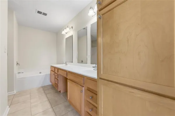 $429,900 | 1251 Crest Drive, Oakdale, PA 15071