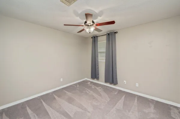 $2,300 | 1018 Valparaiso Boulevard, Niceville, FL 32578