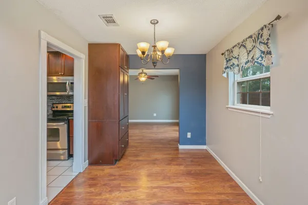 $2,300 | 1018 Valparaiso Boulevard, Niceville, FL 32578