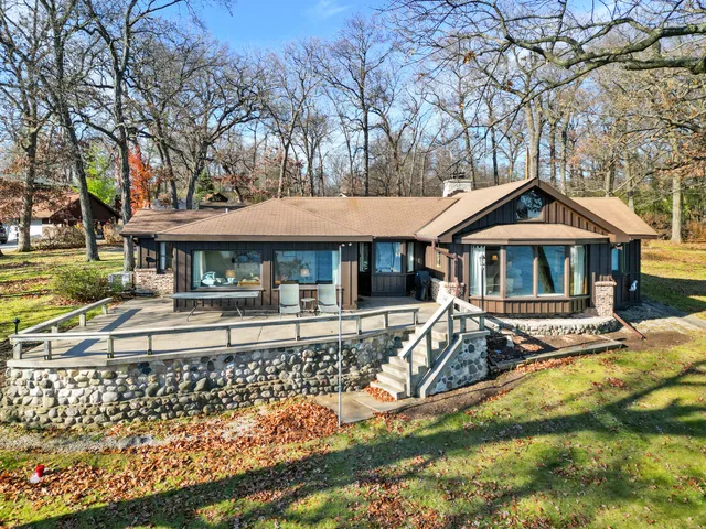 $2,595,000 | 2572 North Shore Drive, Delavan, WI 53115