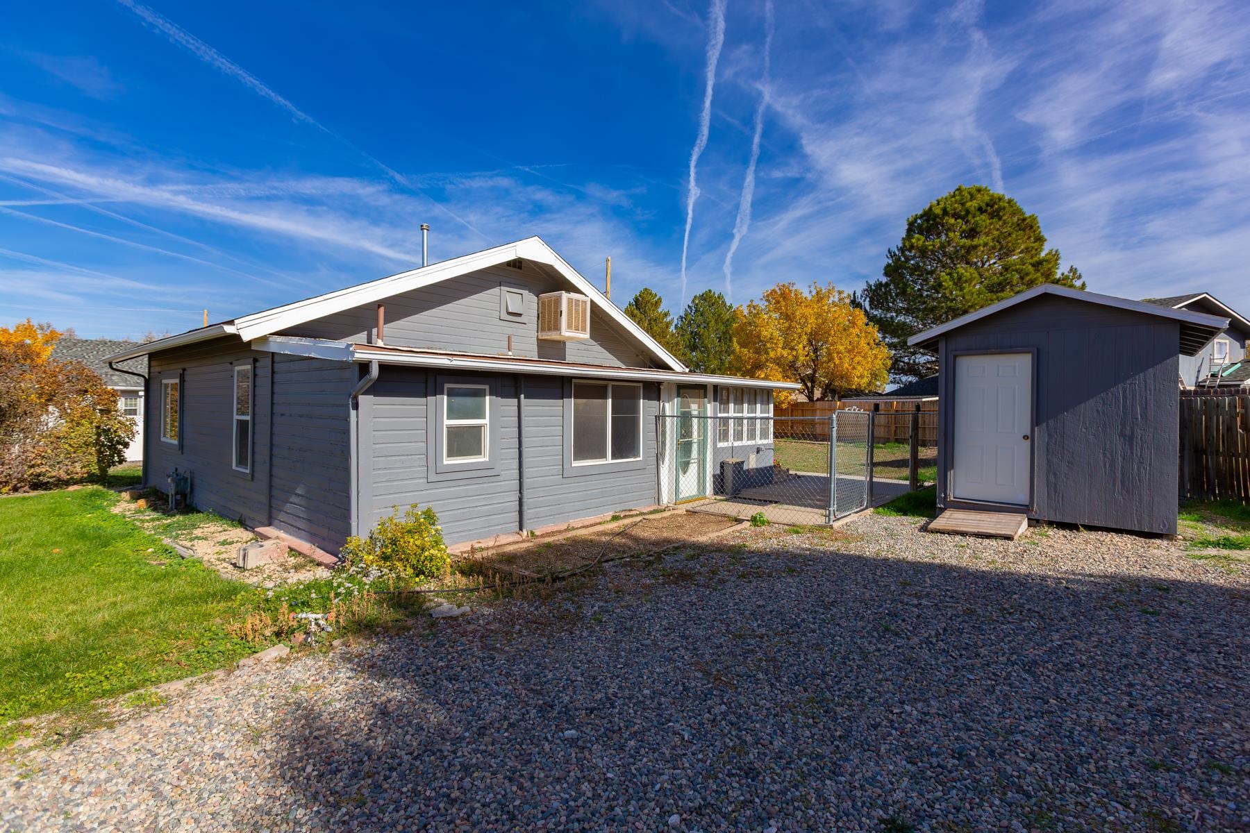 431 Pleasant Ridge Lane, Unit B Grand Junction, CO 81507 - Photo 6 of 20 a front view of a house with garden