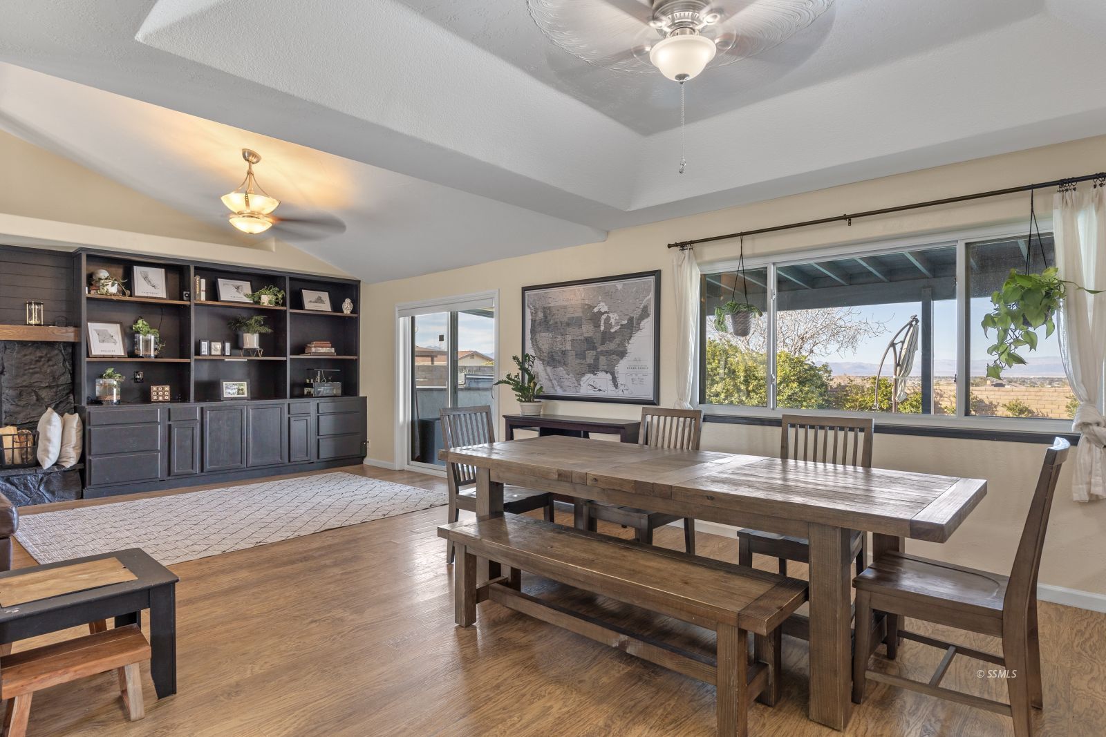 116 West Cielo Avenue Ridgecrest, CA 93555 - Photo 10 of 44 Gallery Image 10