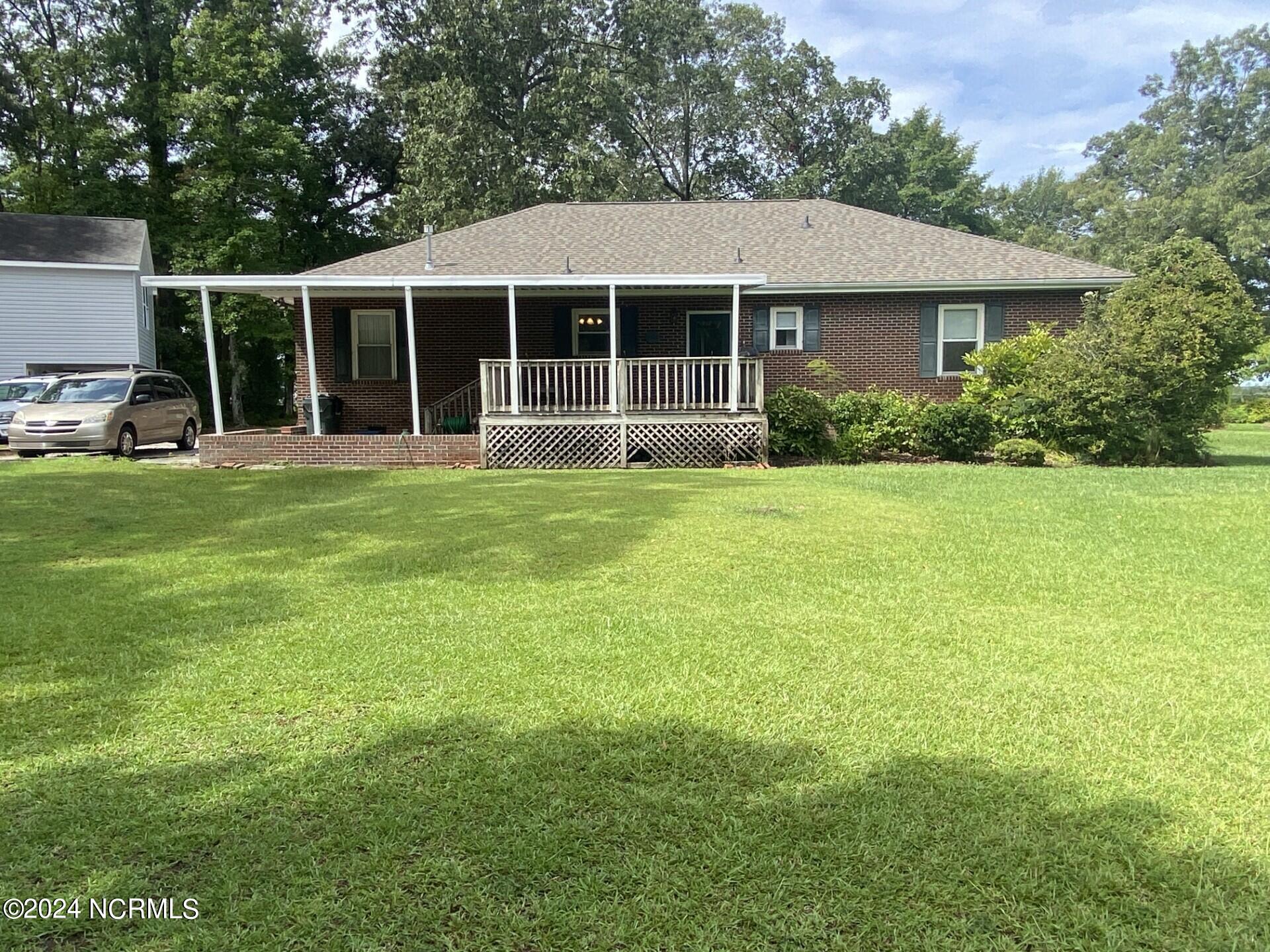 700 Crabtree Road Belhaven, NC 27810 - Photo 3 of 18 Rear View