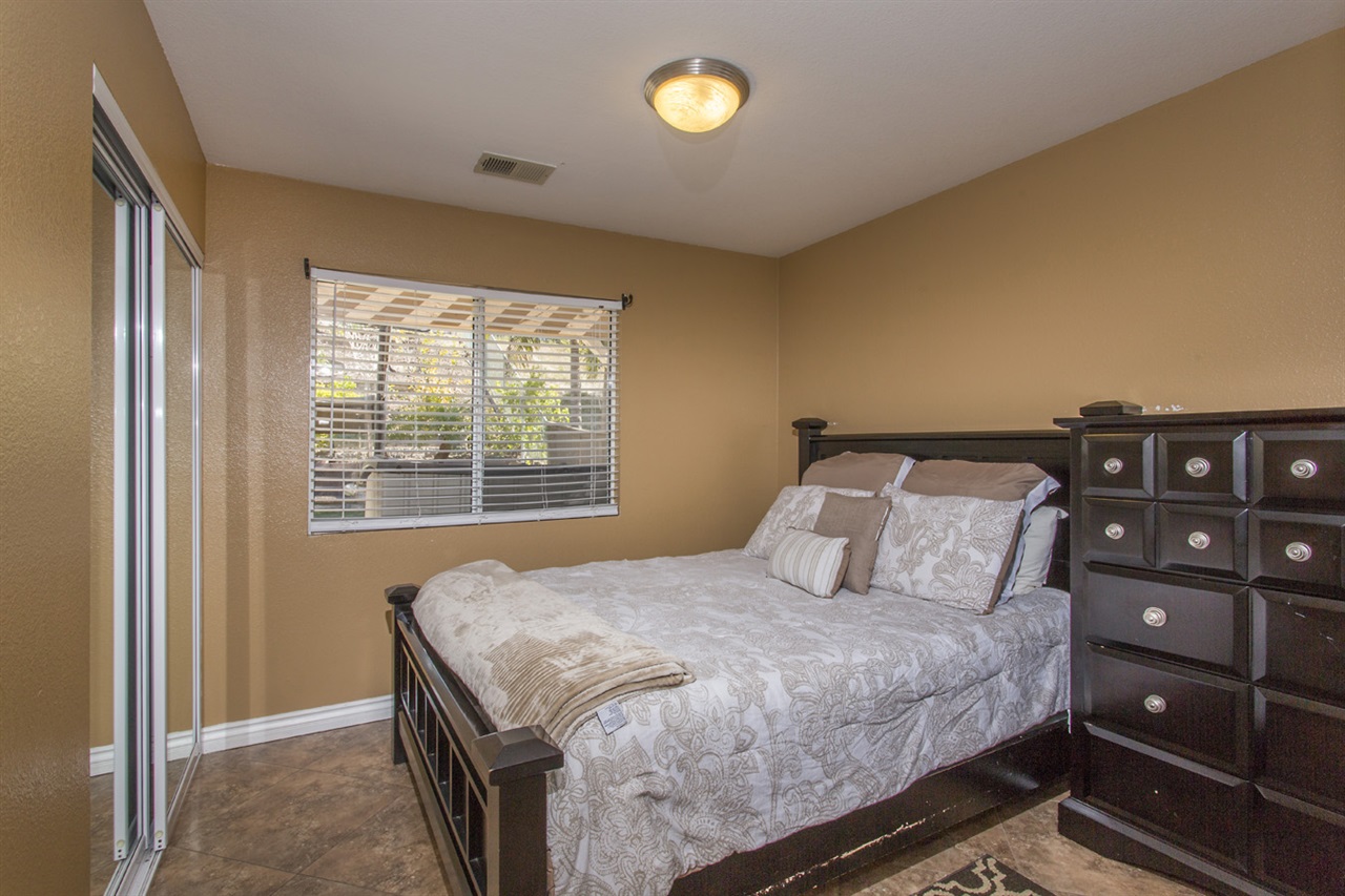 2276 Sun Valley Road Chula Vista, CA 91915 - Photo 12 of 25 Gallery Image 12