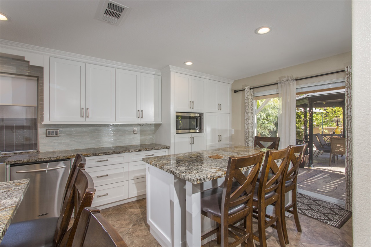 2276 Sun Valley Road Chula Vista, CA 91915 - Photo 3 of 25 Gallery Image 3