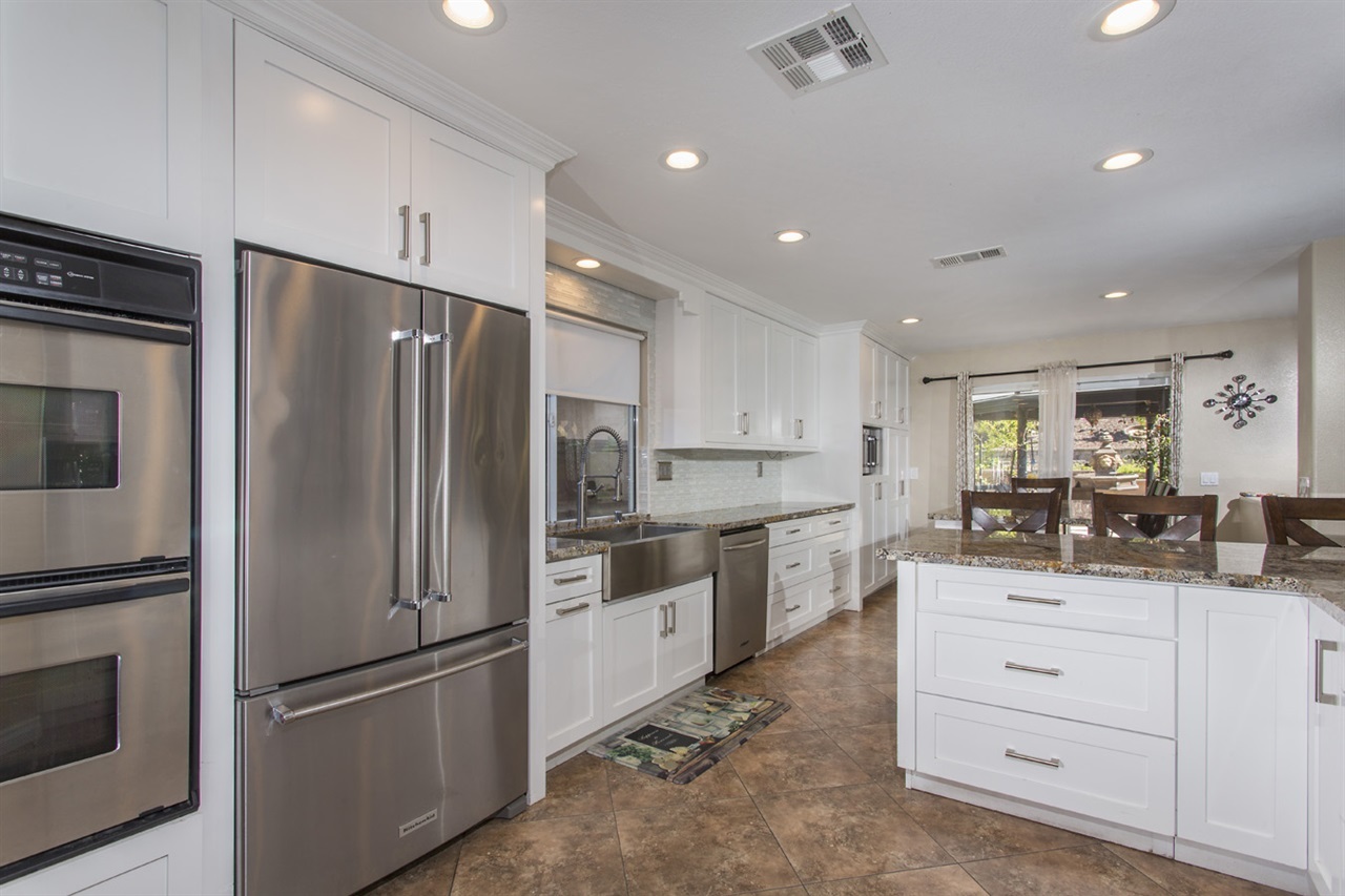 2276 Sun Valley Road Chula Vista, CA 91915 - Photo 4 of 25 Gallery Image 4