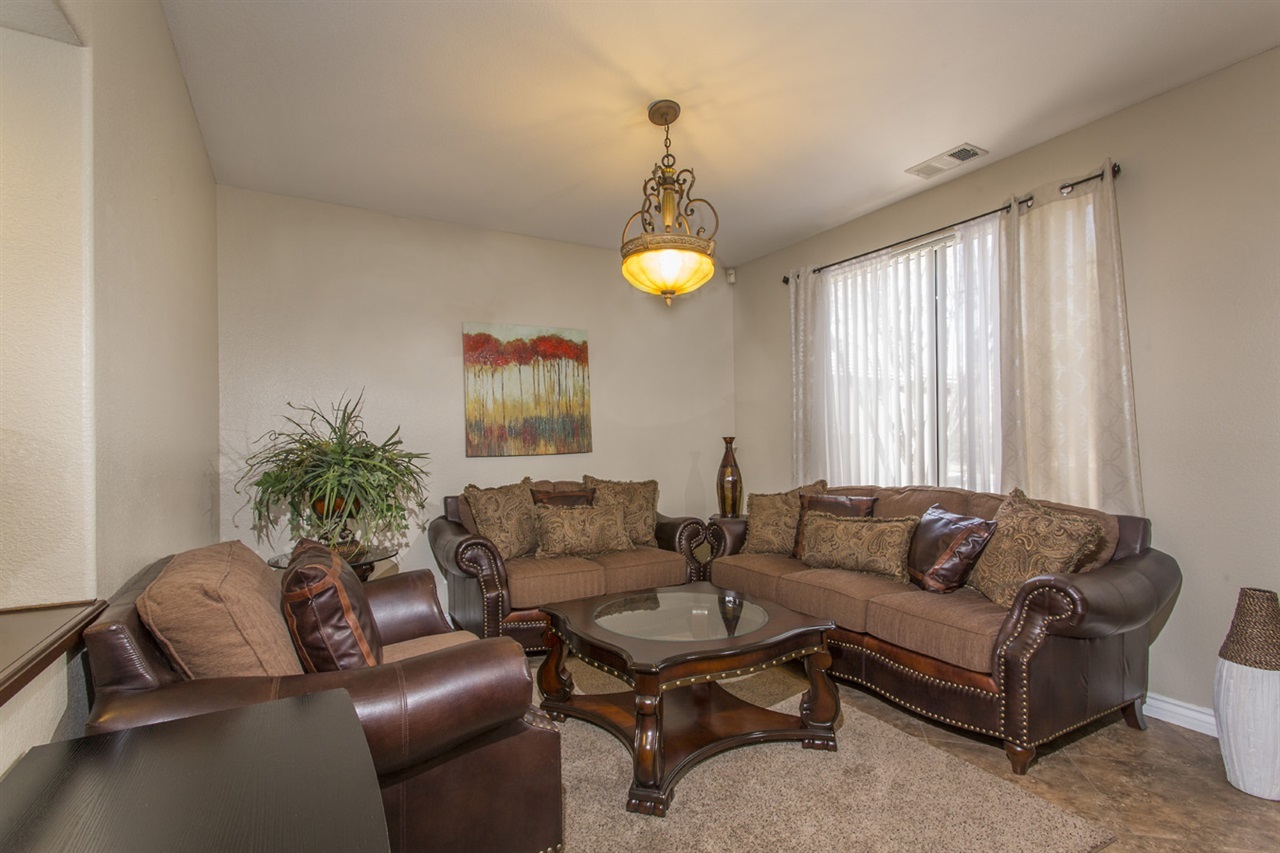 2276 Sun Valley Road Chula Vista, CA 91915 - Photo 10 of 25 Gallery Image 10
