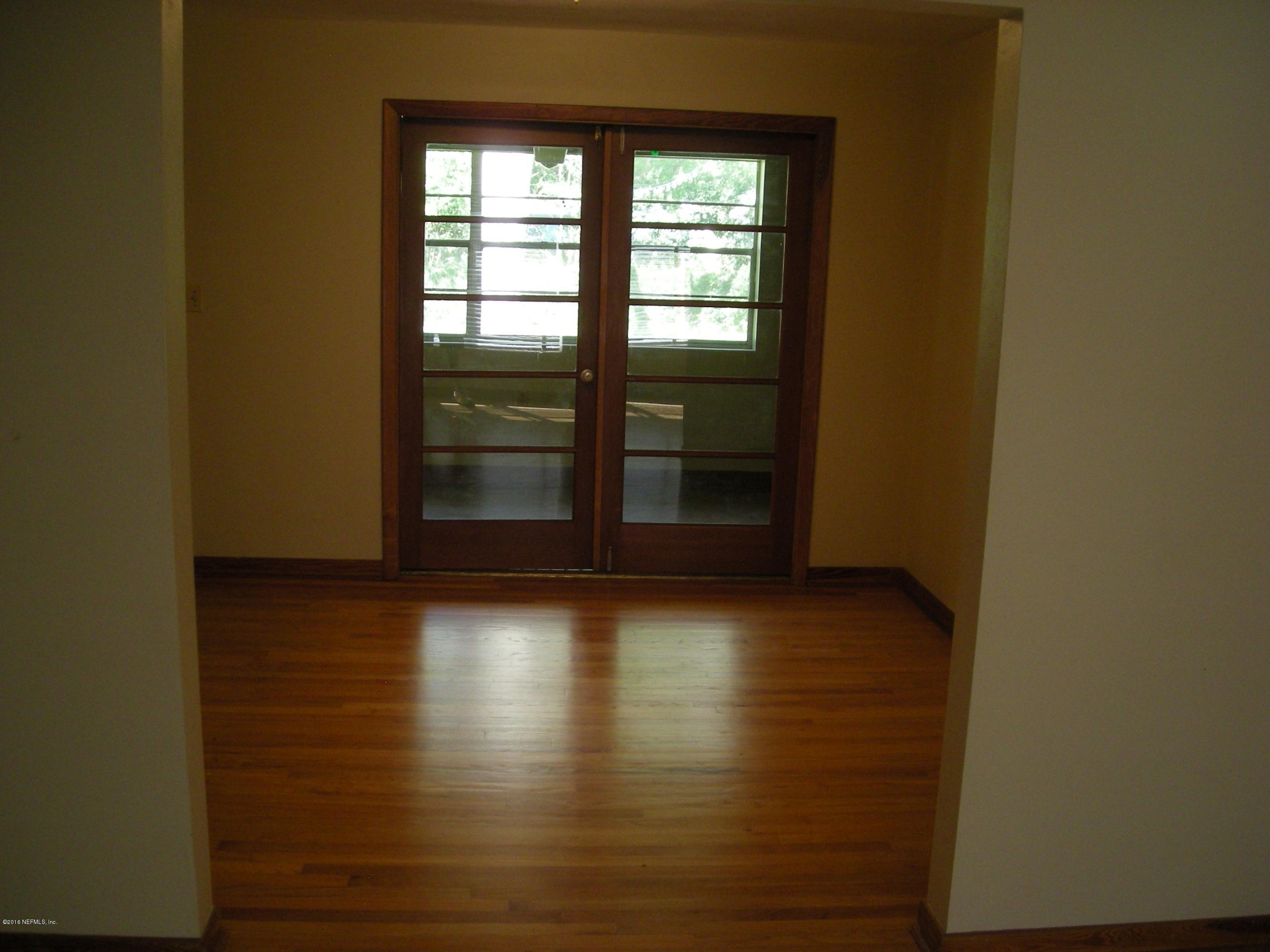 2228 Ligustrum Road Jacksonville, FL 32211 - Photo 4 of 18 Ligustrum 005