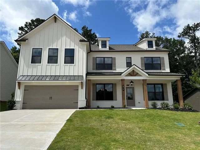 $553,691 | 824 Winding Rose Drive, Hoschton, GA 30548