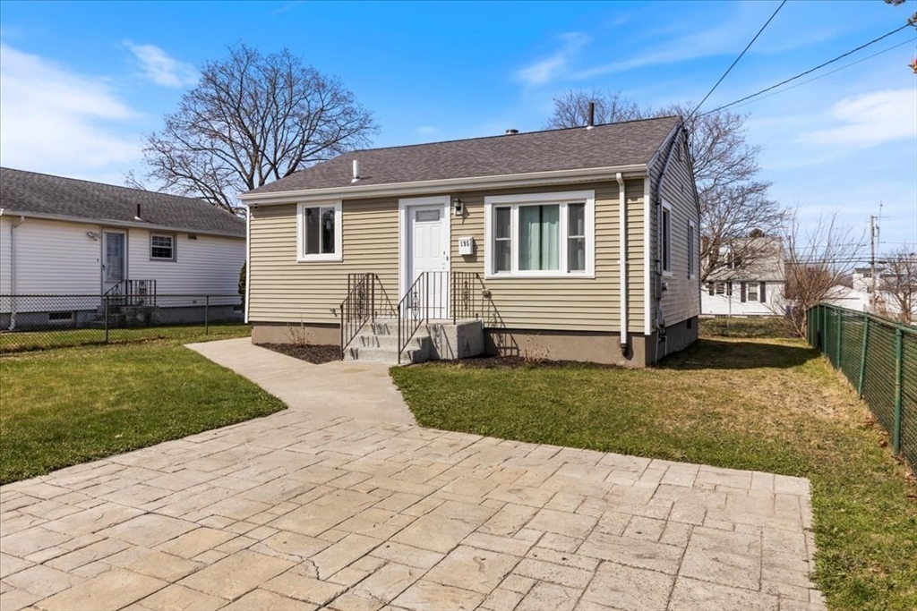 195 Butler Street Fall River, MA 02724 - Photo 5 of 27 Gallery Image 5