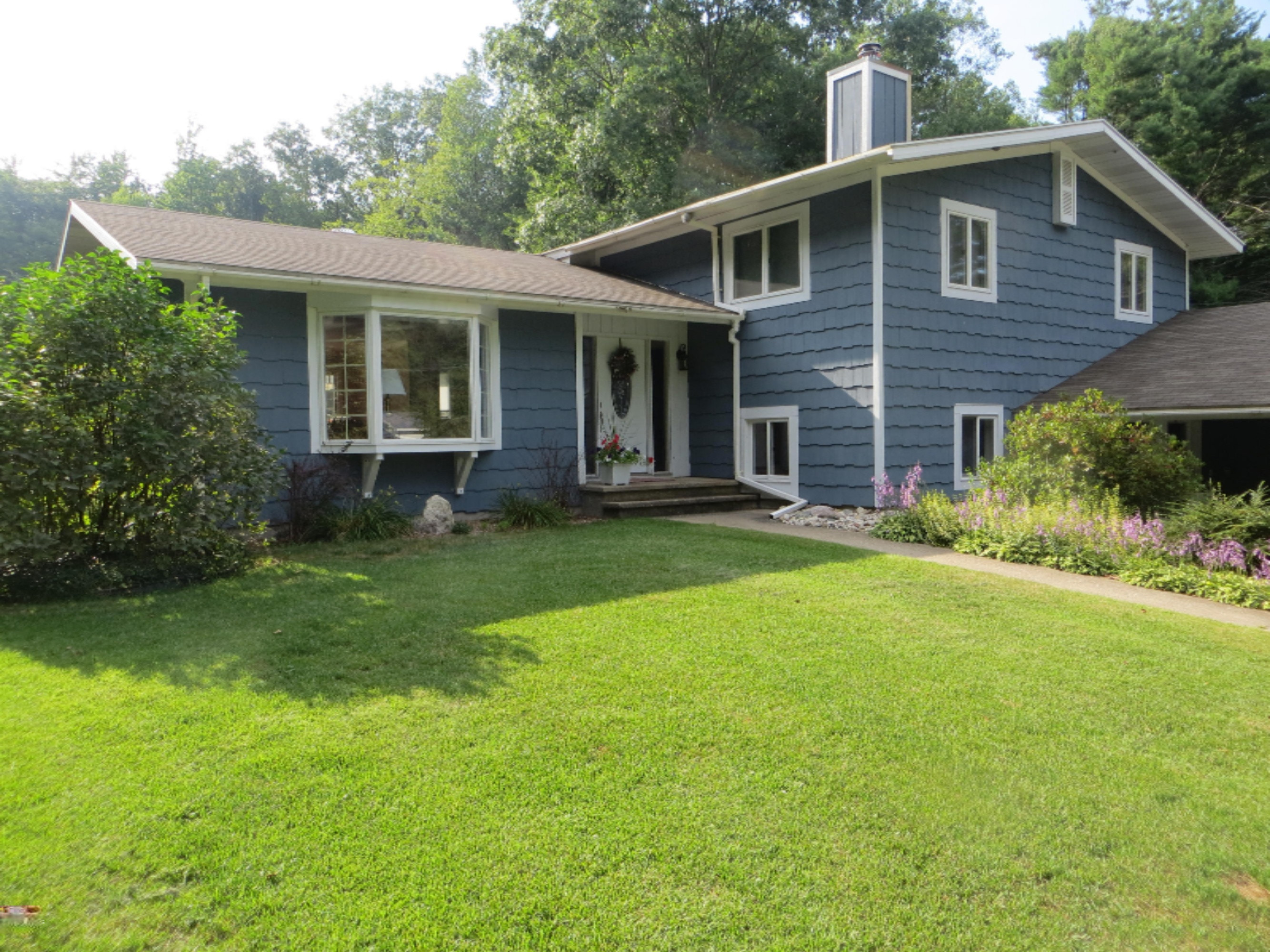 10313 Henderson Road Montague, MI 49437 - Photo 2 of 44 IMG_1135
