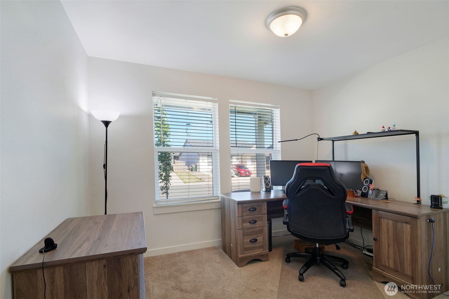 602 Cardinal Avenue Winlock, WA 98596 - Photo 4 of 24 a view of a workspace with furniture and a window