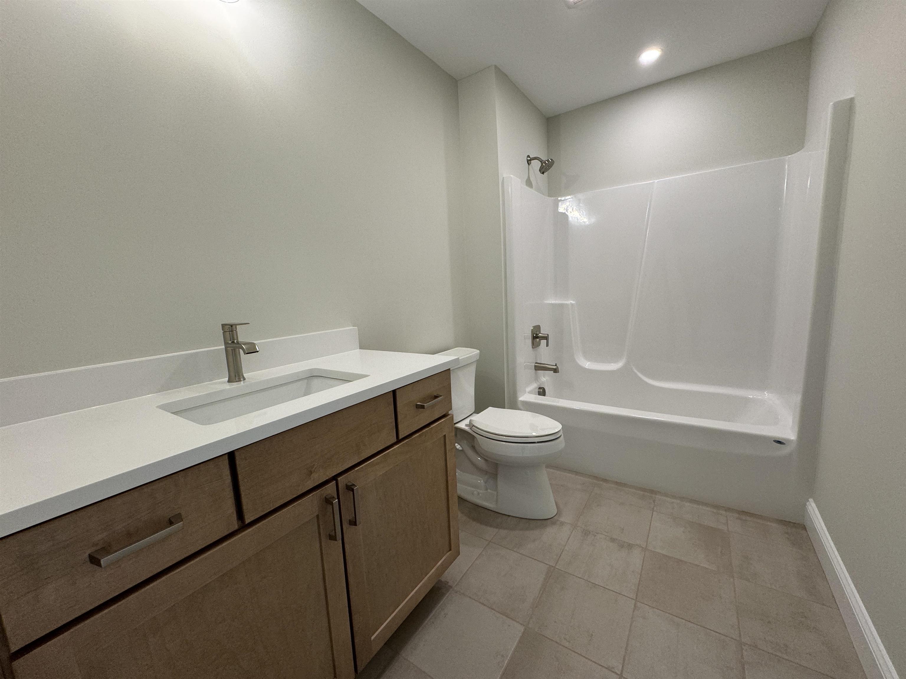 48 Green Road, Unit 22 Newmarket, NH 03857 - Photo 20 of 33 Gallery Image 20