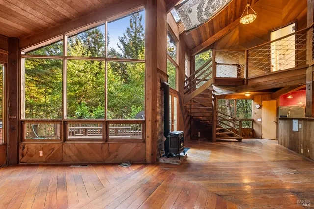 $1,299,000 | 2081 Joy Road, Occidental, CA 95465