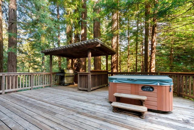 $1,299,000 | 2081 Joy Road, Occidental, CA 95465