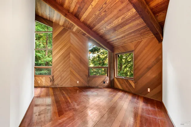 $1,299,000 | 2081 Joy Road, Occidental, CA 95465