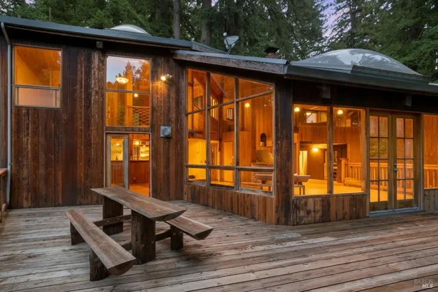 $1,299,000 | 2081 Joy Road, Occidental, CA 95465