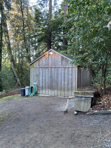 $1,299,000 | 2081 Joy Road, Occidental, CA 95465