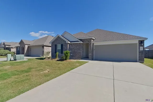 $1,695 | Undisclosed Address, Lafayette, LA 70507