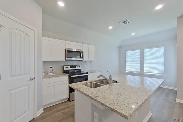 $1,695 | 203 SANTIAGO Court, Lafayette, LA 70507