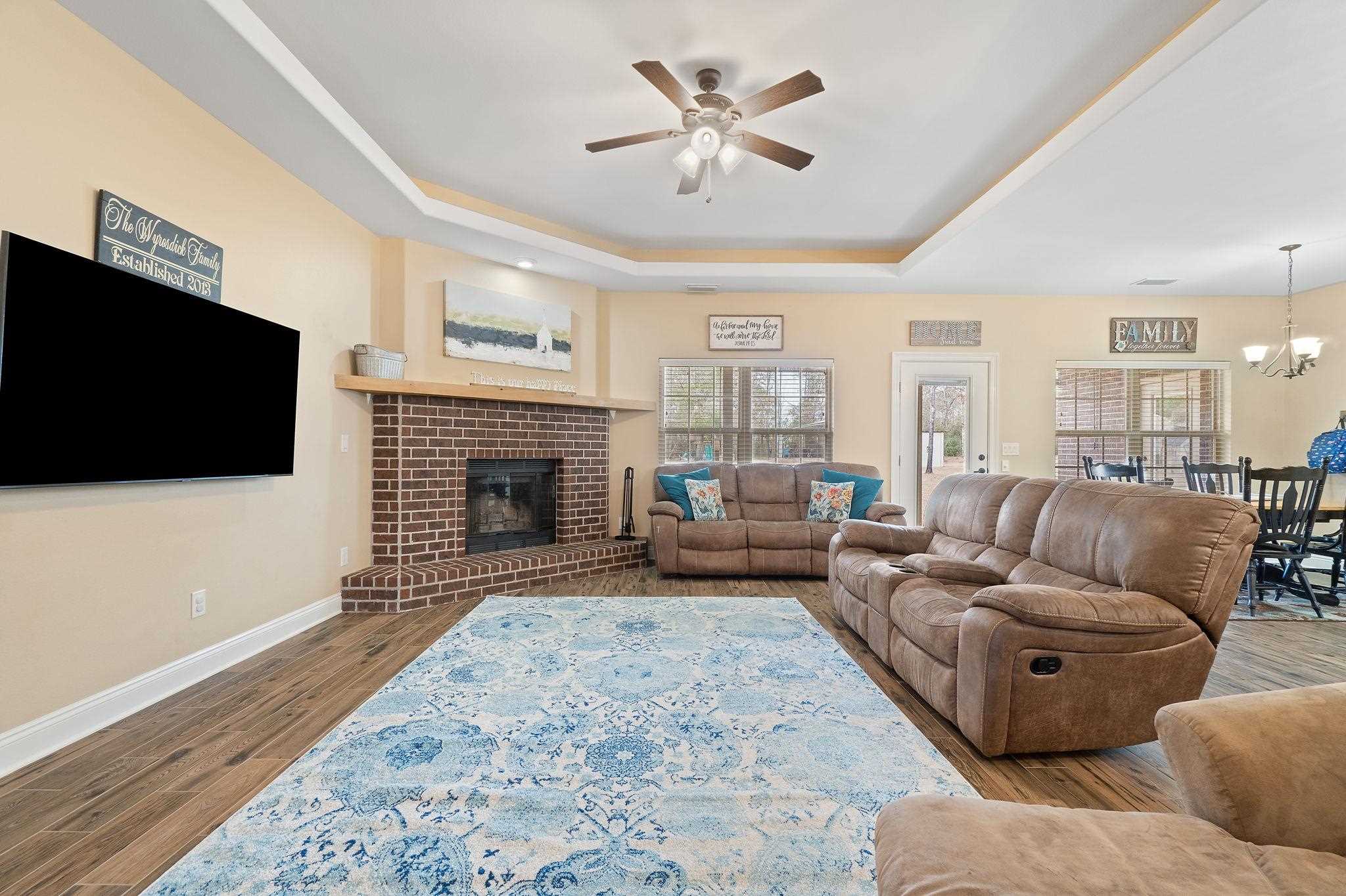 2399 Wallace Lake Road Pace, FL 32571 - Photo 12 of 49