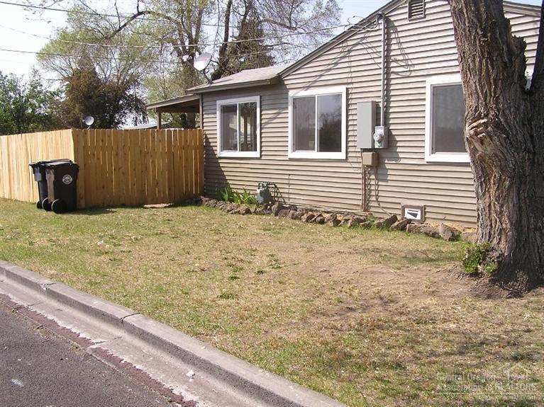 855 Southwest 13th Street Redmond, OR 97756 - Photo 20 of 21 Additional Photo
