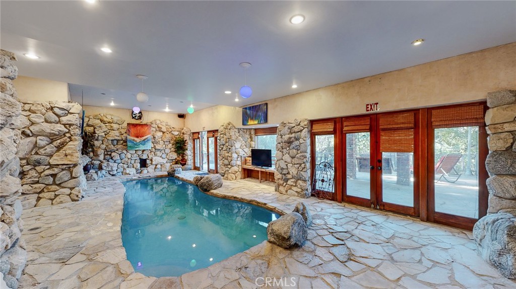 1248 Rocky Road Simi Valley, CA 93063 - Photo 23 of 55 Indoor pool in grotto