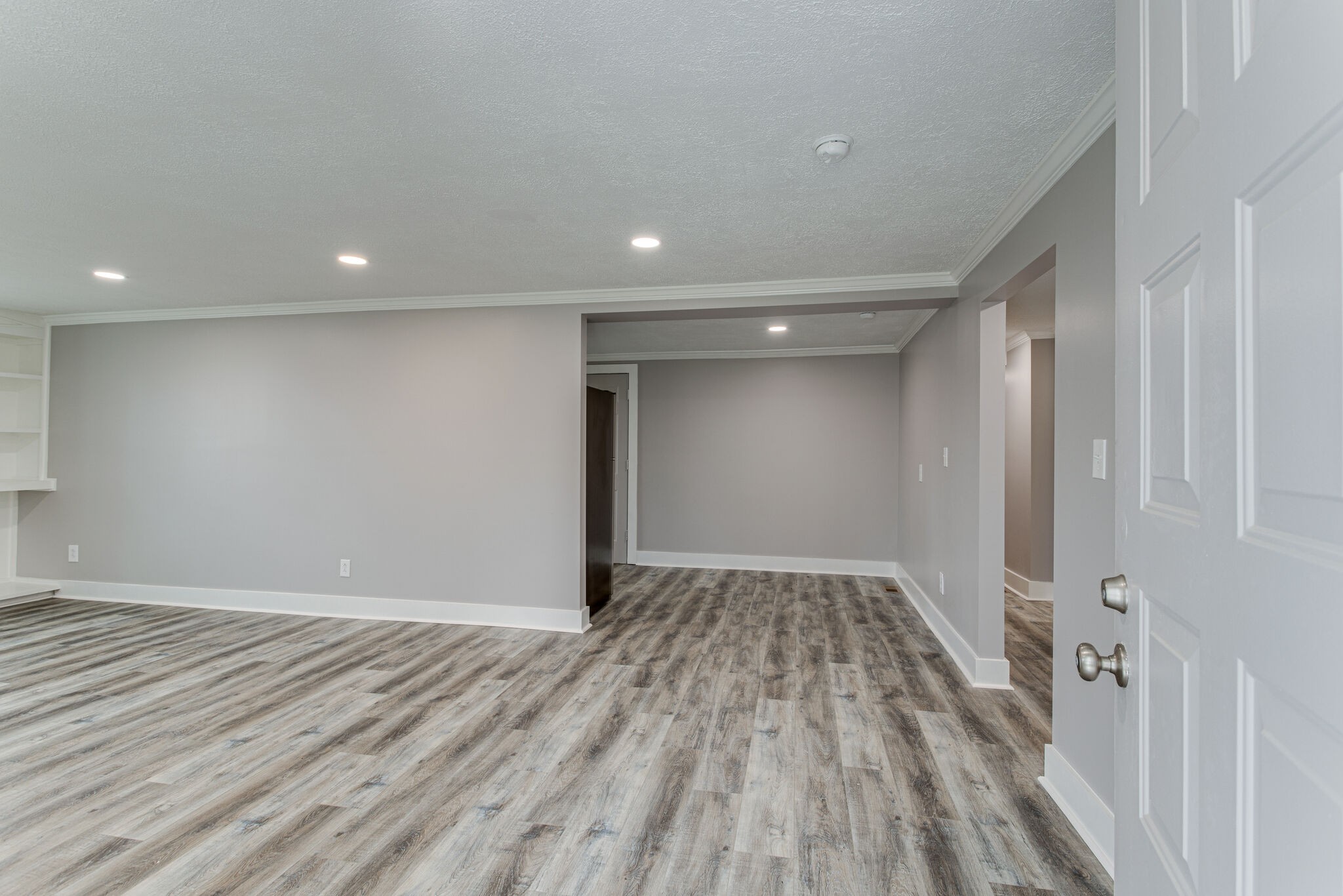1466 Bible Crossing Road Winchester, TN 37398 - Photo 6 of 31 a view of an empty room and wooden floor