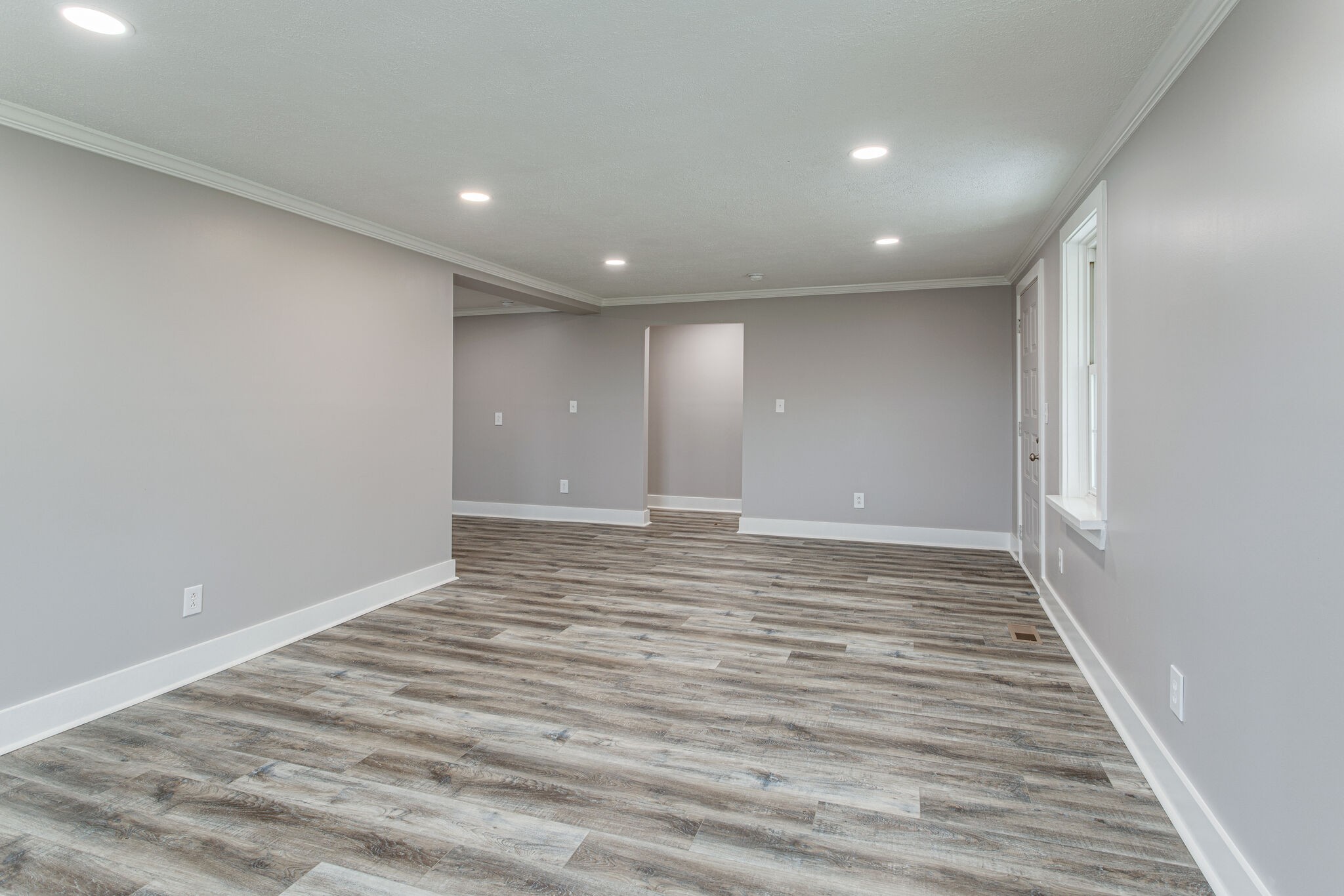 1466 Bible Crossing Road Winchester, TN 37398 - Photo 10 of 31 a view of wooden floor