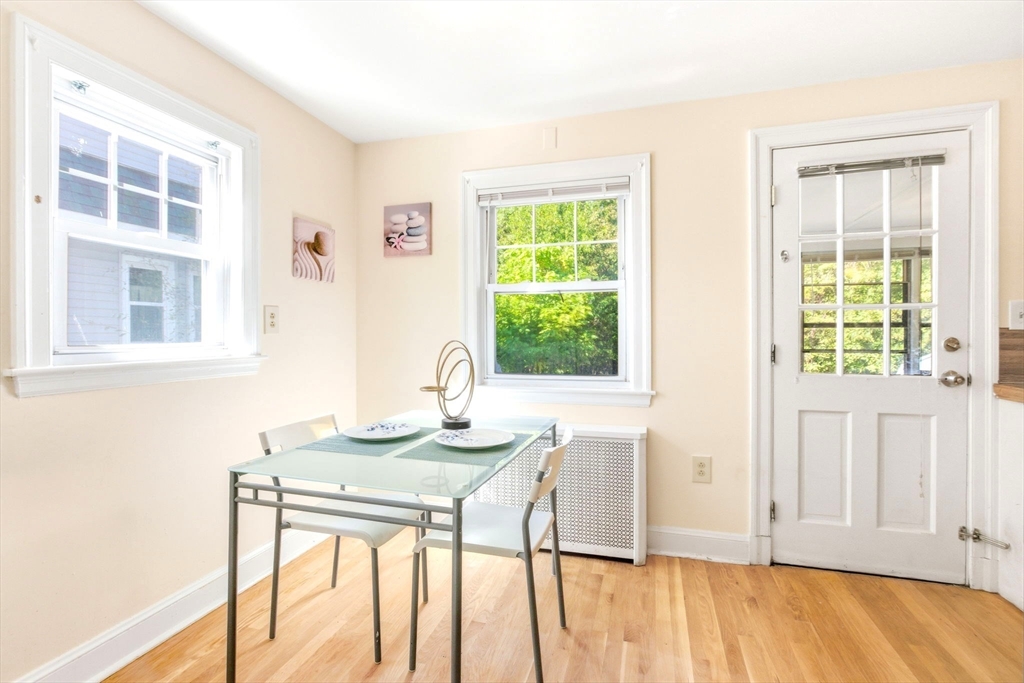 33 Brook Road Quincy, MA 02169 - Photo 9 of 41 Gallery Image 9