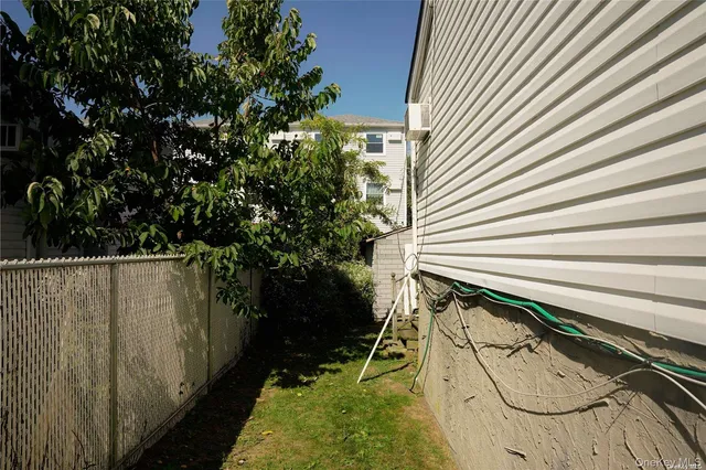 $719,999 | 72-36 Almeda Avenue | Arverne