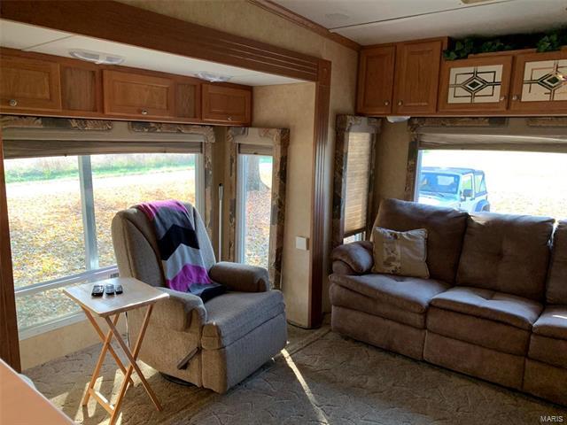 22225 Washington Street Keyesport, IL 62253 - Photo 4 of 16