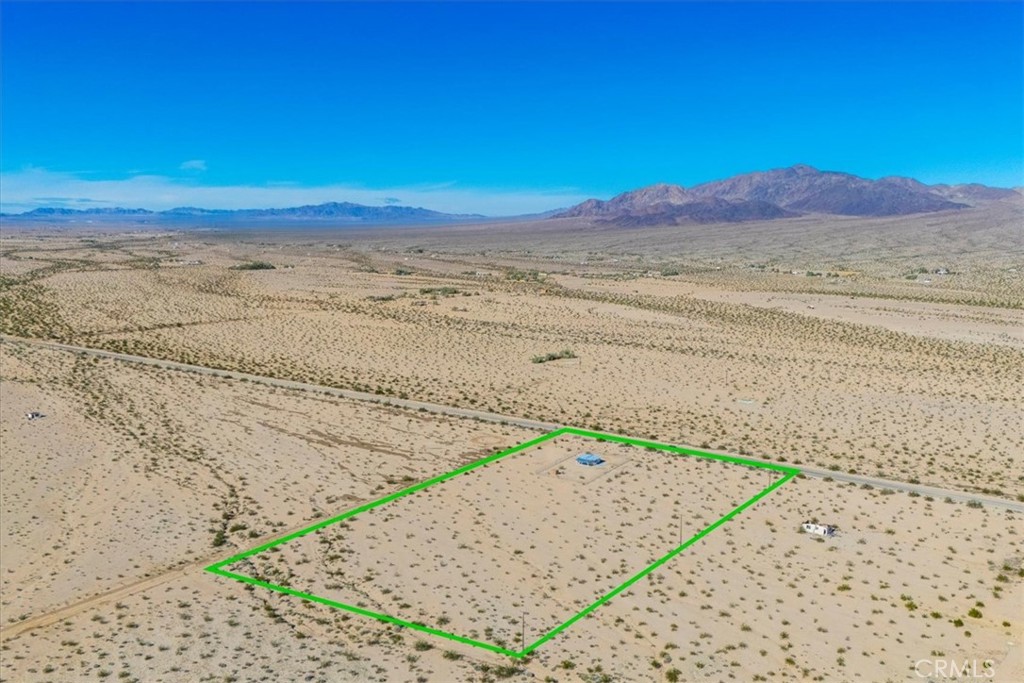 86515 Amboy Road Twentynine Palms, CA 92277 - Photo 32 of 34 a view of an ocean beach