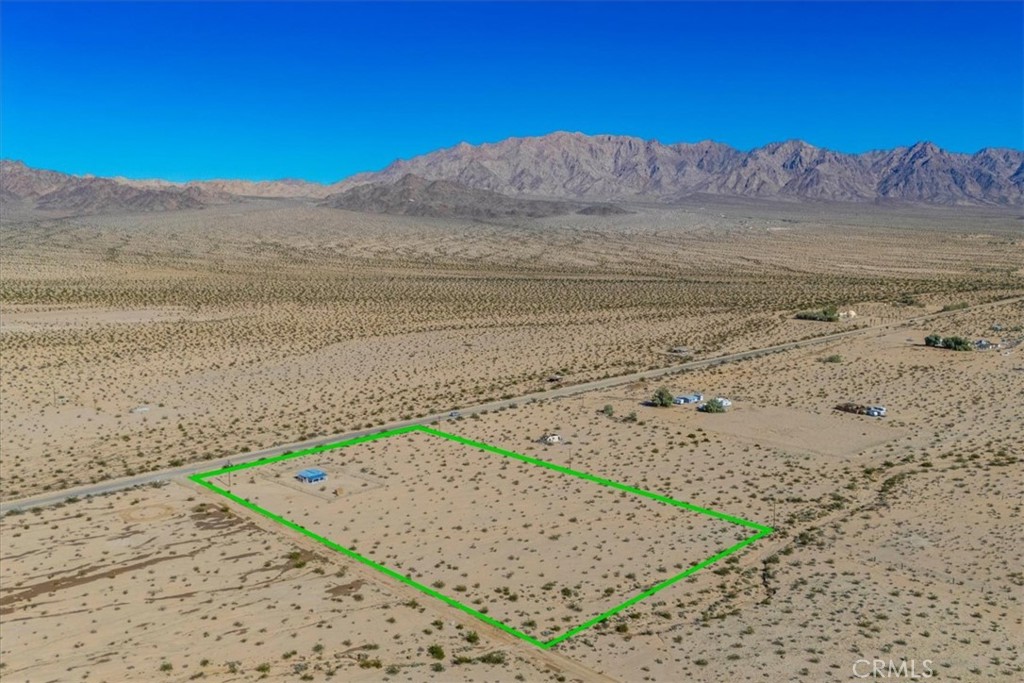 86515 Amboy Road Twentynine Palms, CA 92277 - Photo 35 of 35 a view of ocean with a mountain