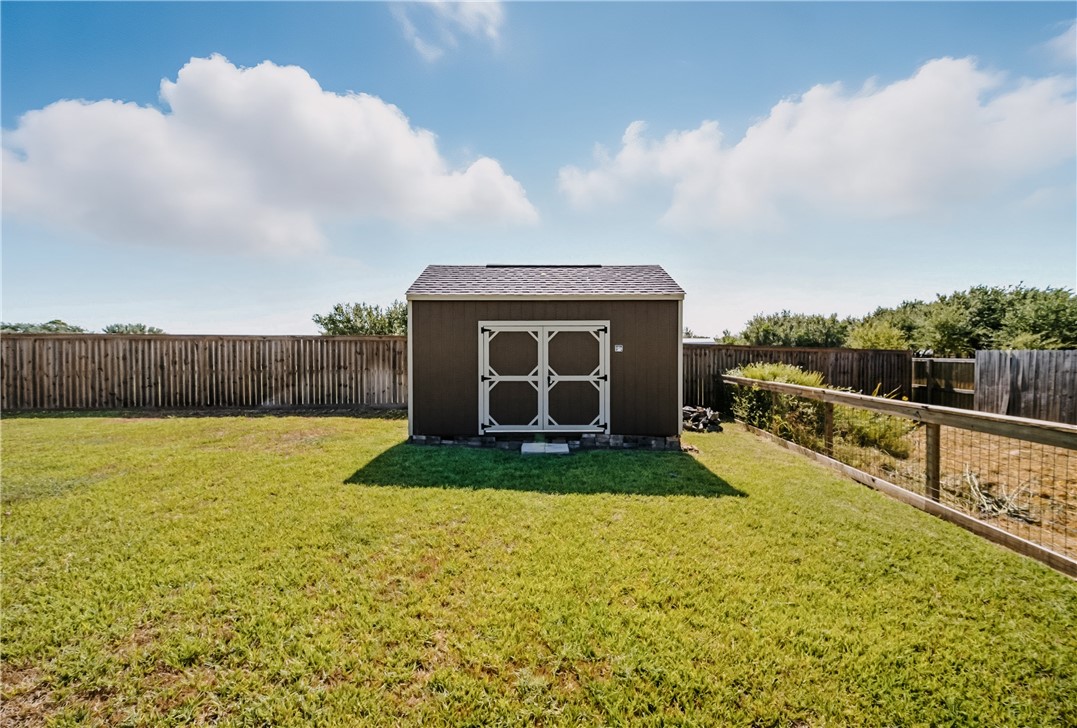 1209 Schell Drive Corpus Christi, TX 78418 - Photo 37 of 40
