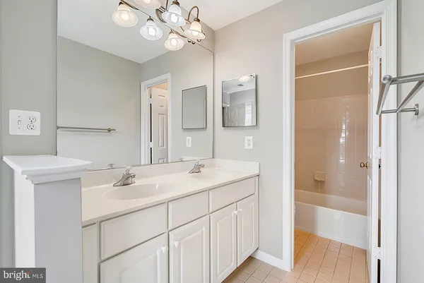$4,600 | 4175 Bell Ridge Court, Chantilly, VA 20151