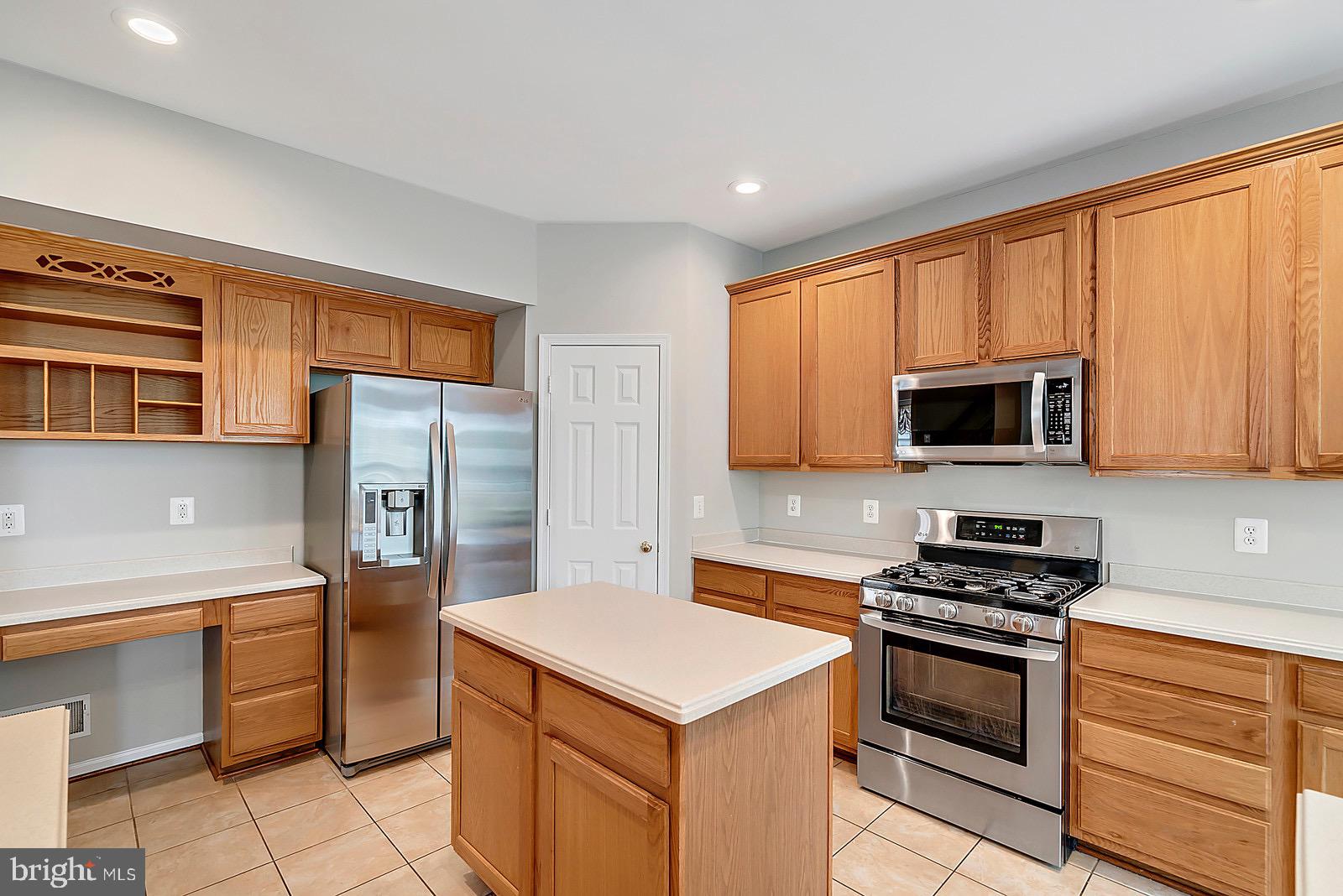 4175 Bell Ridge Court Chantilly, VA 20151 - Photo 9 of 48