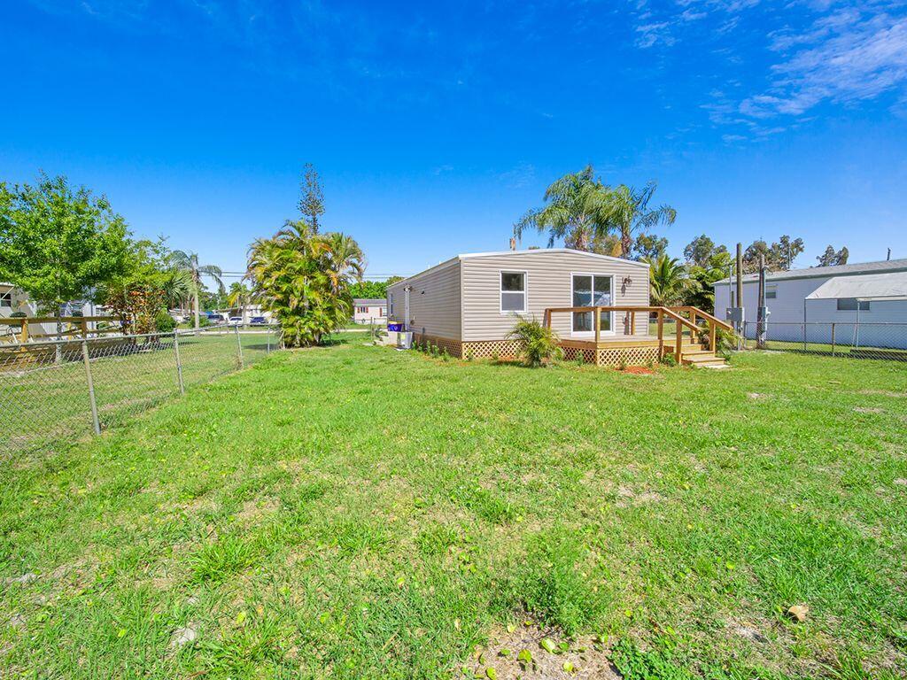 1774 Southwest College Street Stuart, FL 34997 - Photo 13 of 15 Yard 2