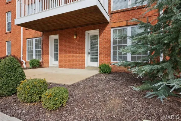 $209,900 | 14443 Bantry Lane, Unit 1, Chesterfield, MO 63017
