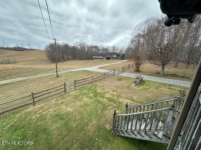 $799,900 | 811 Pioneer Road, Rose Hill, VA 24281