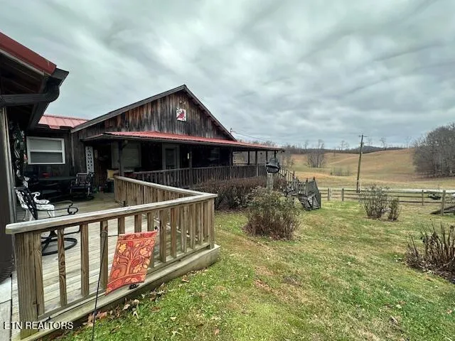 $799,900 | 811 Pioneer Road, Rose Hill, VA 24281