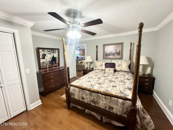 $675,000 | 811 Pioneer Road, Rose Hill, VA 24281