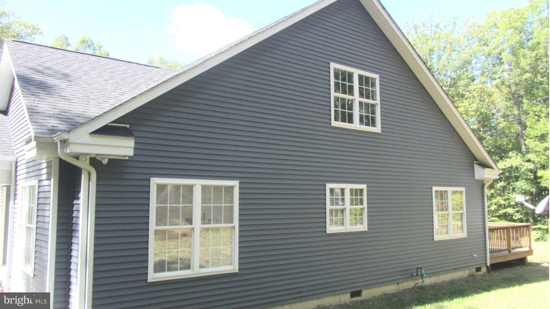 31647 Indiantown Road Locust Grove, VA 22508 - Photo 3 of 14 Side View